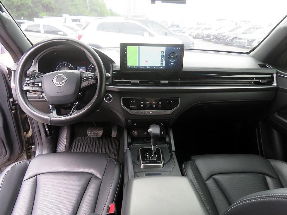 SsangYong Rexton — miniaturë 8