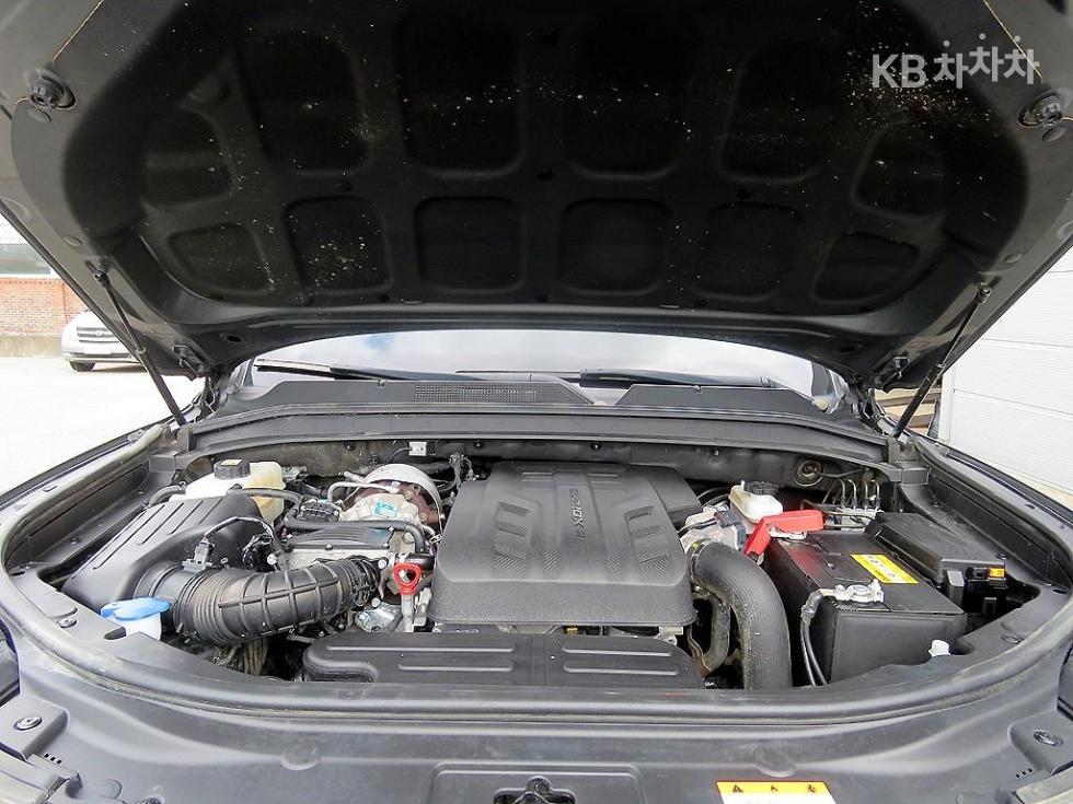 SsangYong Rexton — miniaturë 18