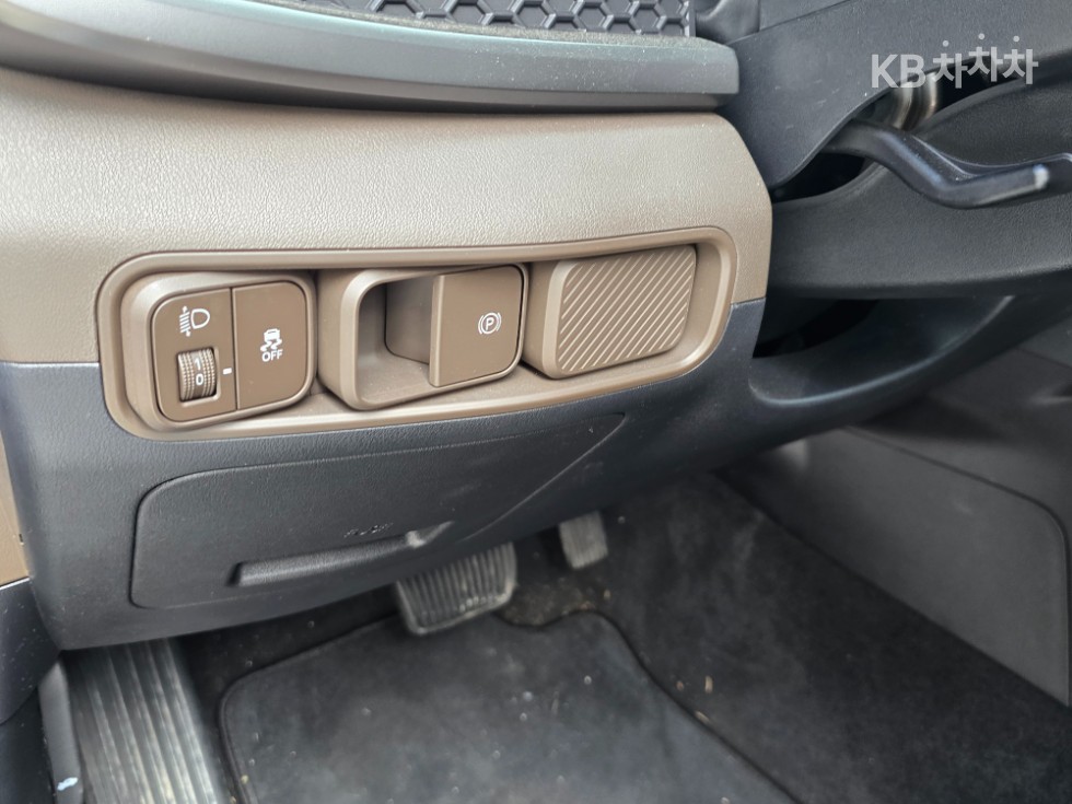 Kia Tasman — miniaturë 8
