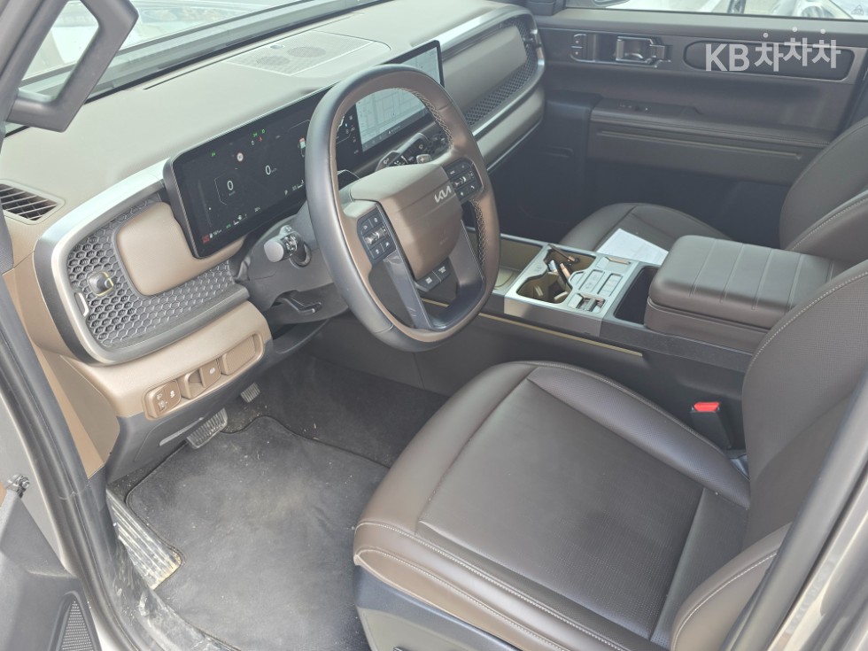 Kia Tasman — miniaturë 13