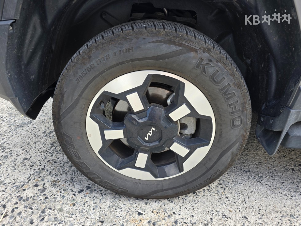 Kia Tasman — miniaturë 6