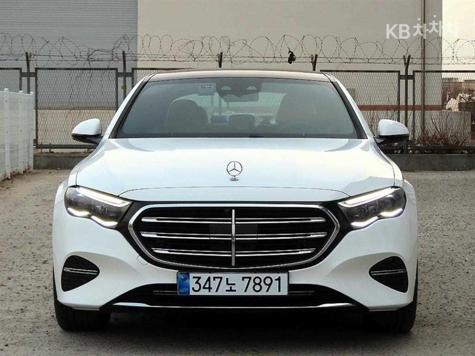 مرسيدس E-Class