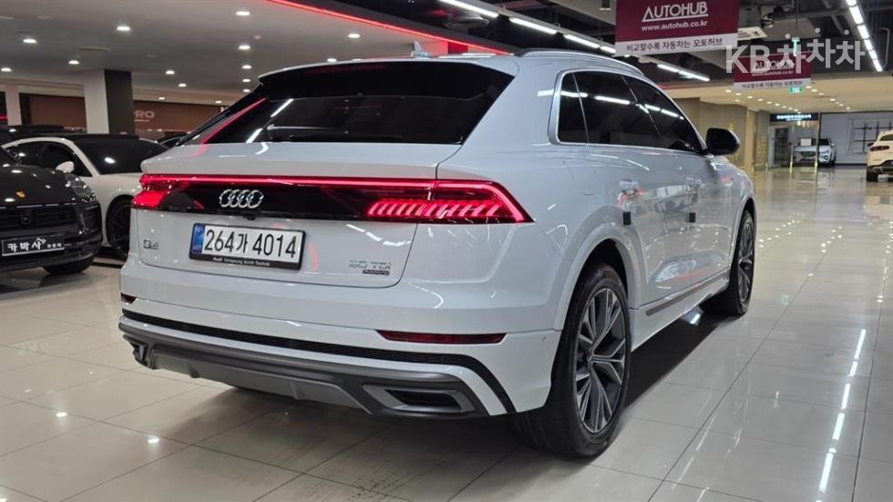 Audi Q8 — miniaturë 11
