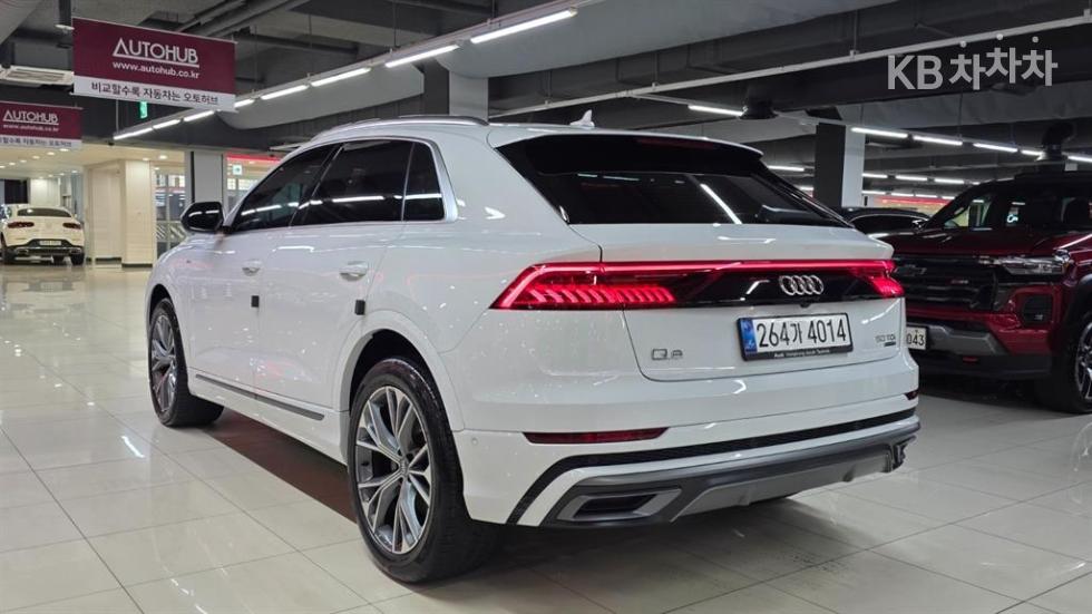 Audi Q8 — miniaturë 13