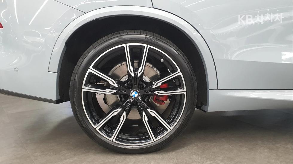 BMW X5 — miniaturë 5