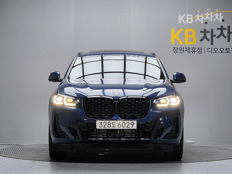 BMW X4 — miniaturë 3