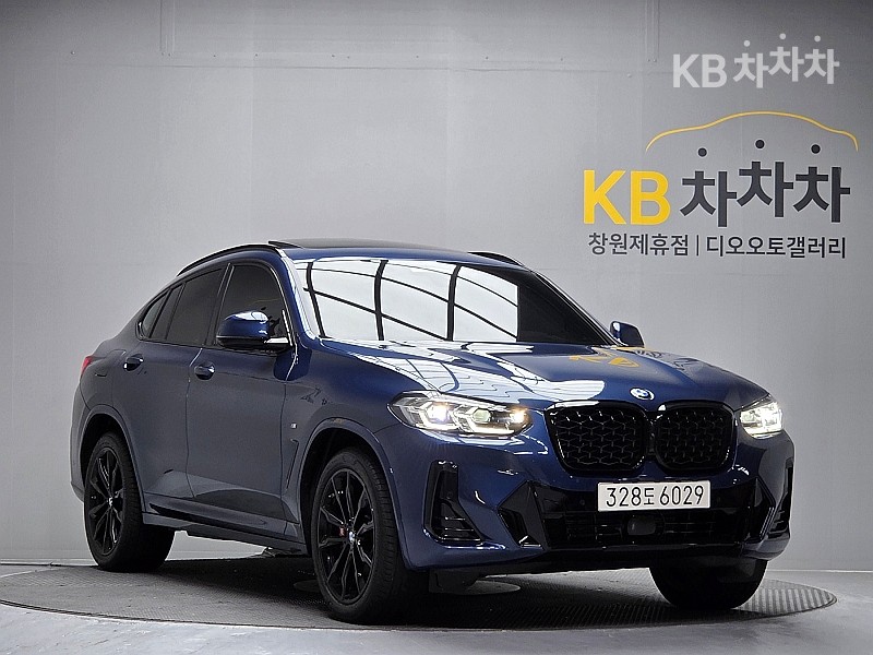 BMW X4 — miniaturë 5