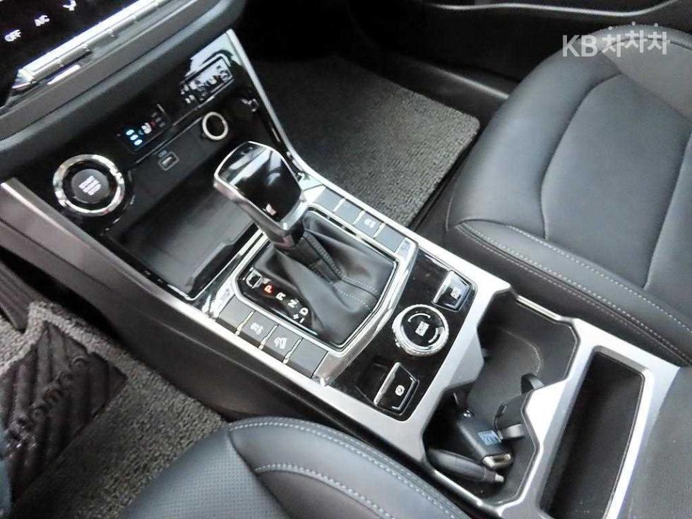 SsangYong Korando — miniaturë 10