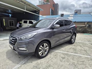 Hyundai Tucson 디젤(e-VGT)2WD — foto 1