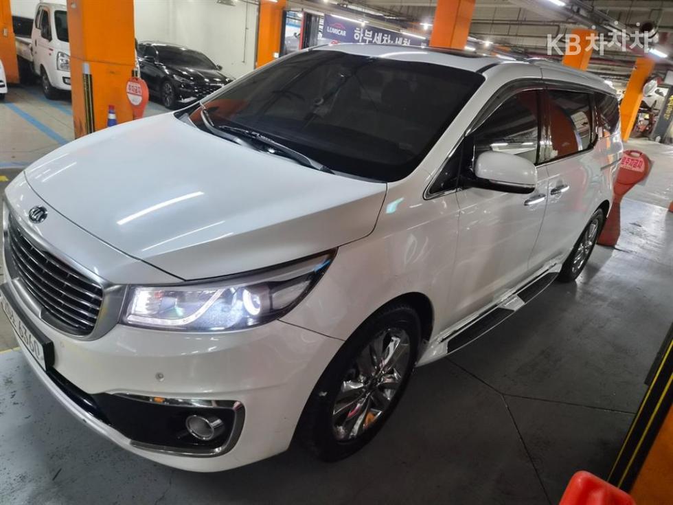 Kia Carnival — miniaturë 2