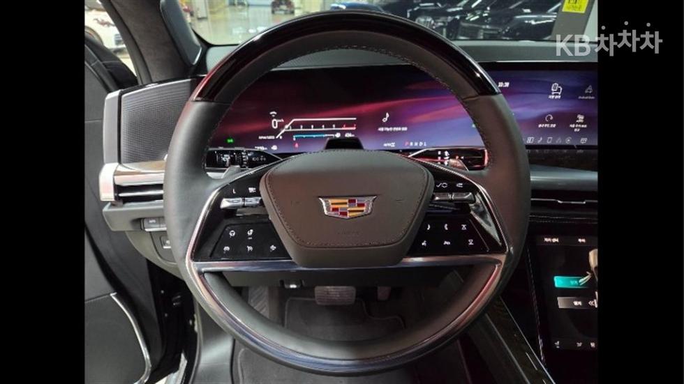 Cadillac Escalade — miniaturë 10