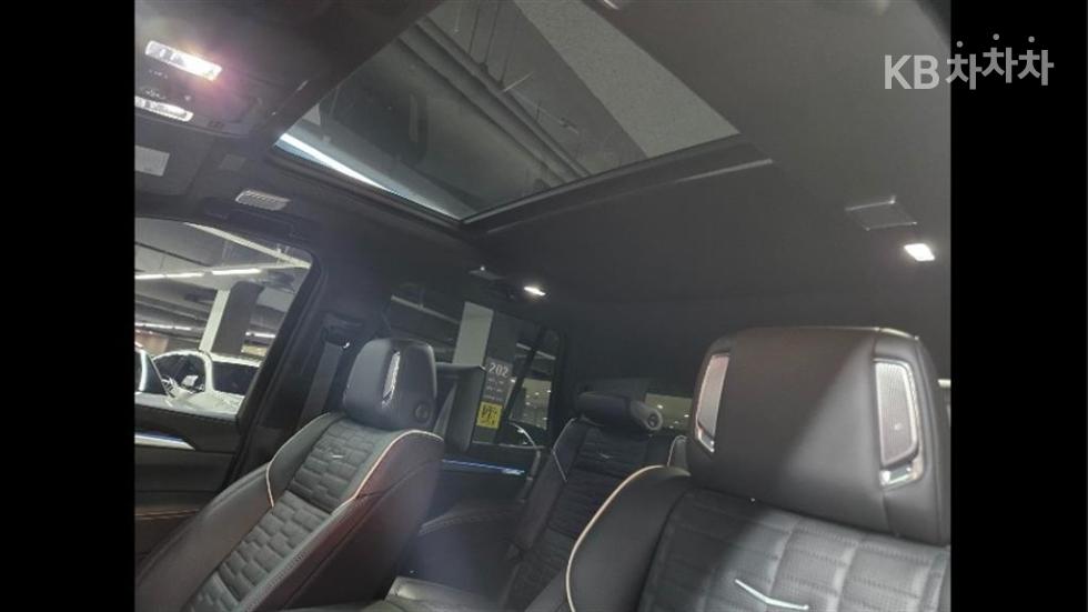 Cadillac Escalade — miniaturë 19