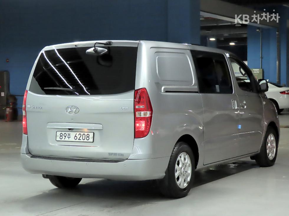 Hyundai Starex — miniaturë 4