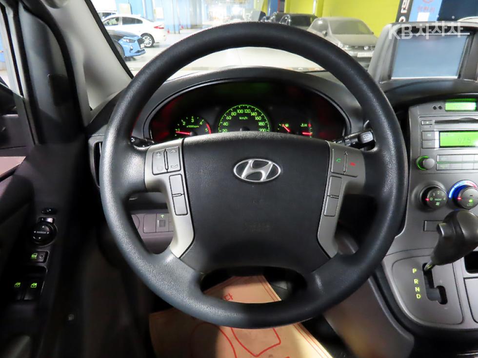 Hyundai Starex — miniaturë 10