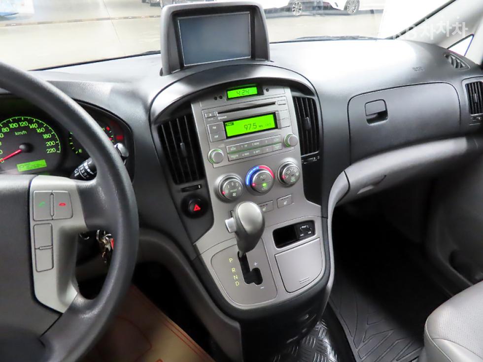 Hyundai Starex — miniaturë 11