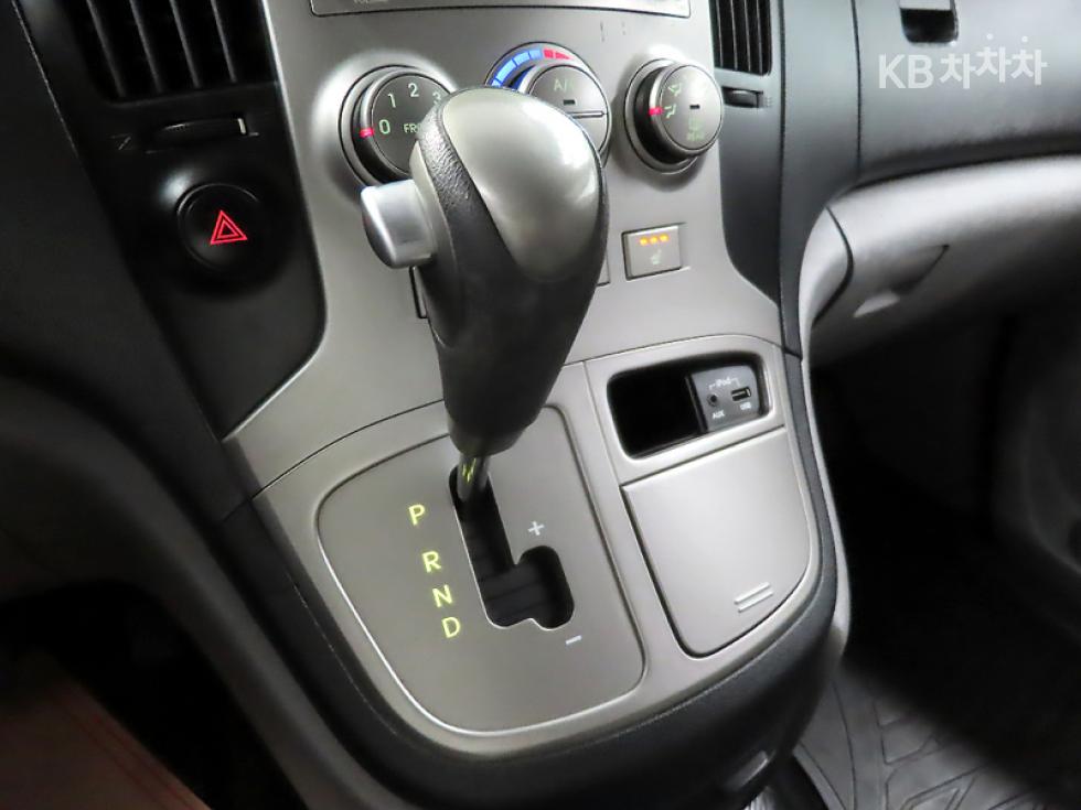 Hyundai Starex — miniaturë 13