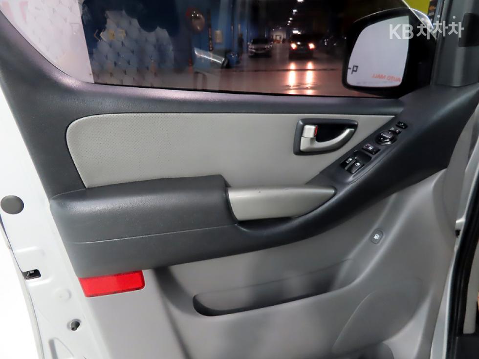Hyundai Starex — miniaturë 14
