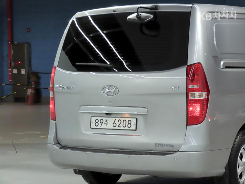 Hyundai Starex — miniaturë 19