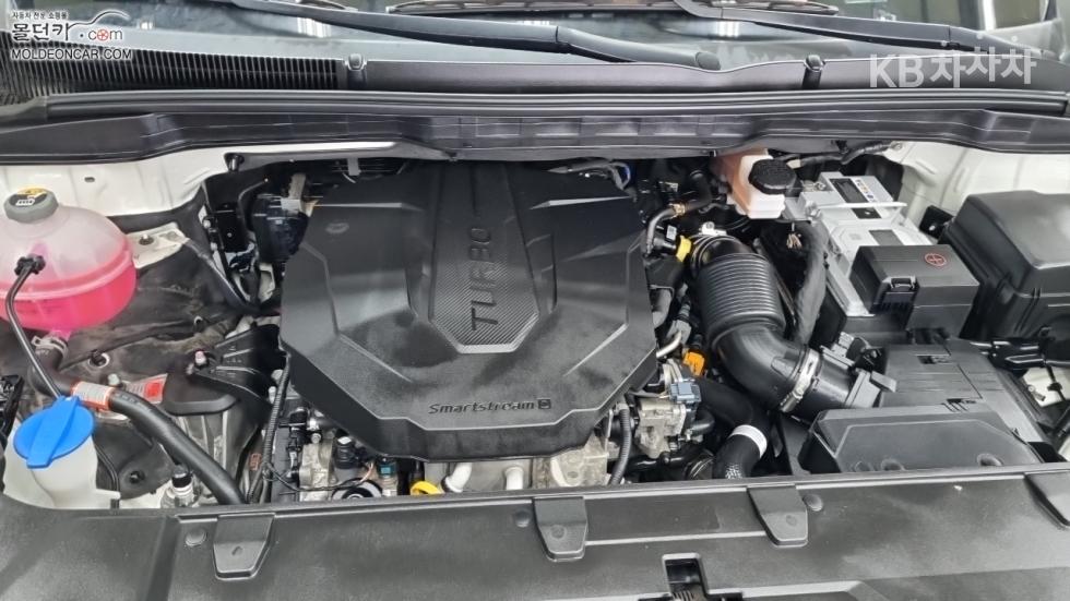 Kia Carnival — miniaturë 8