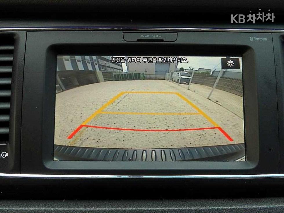 Kia Carnival — miniaturë 15