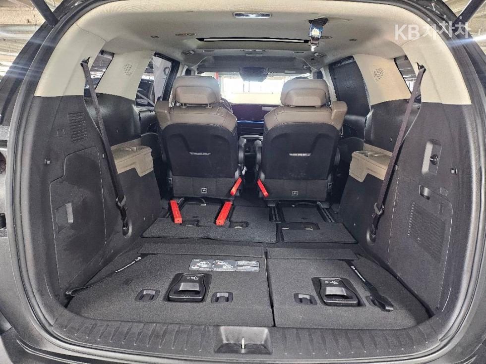Kia Carnival — miniaturë 12