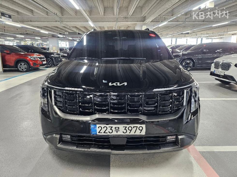 Kia Carnival — miniaturë 3