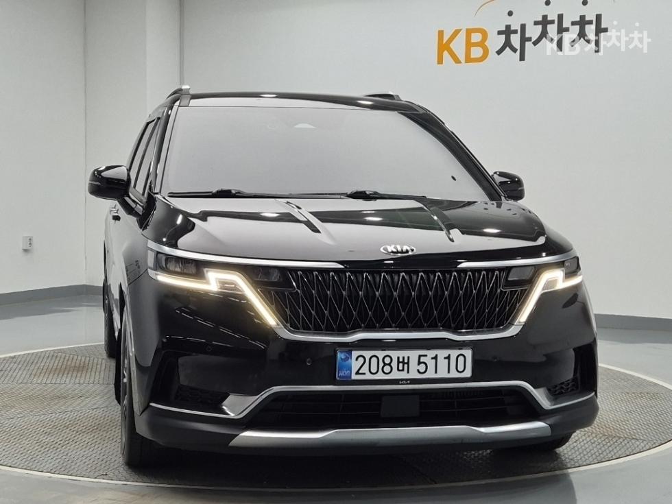 Kia Carnival — miniaturë 4