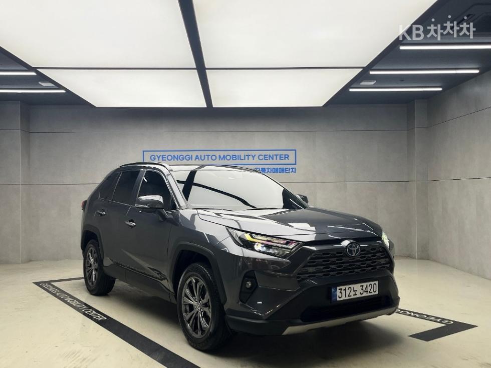 2023 toyota RAV 4 2.5 Hybrid AWD LTD
