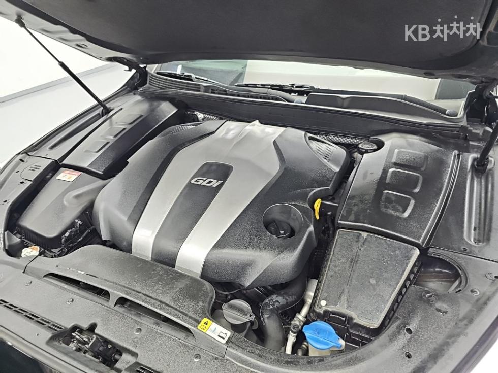 Kia K9 — miniaturë 5