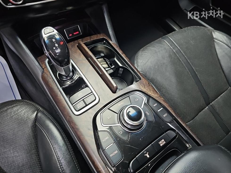 Kia K9 — miniaturë 8