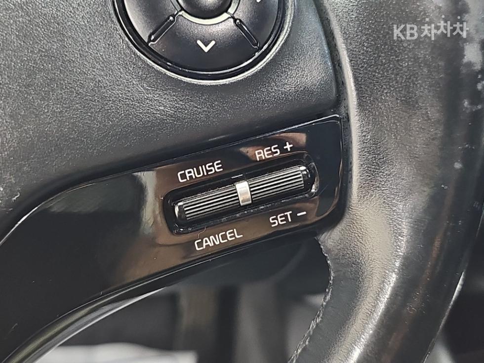 Kia K9 — miniaturë 17