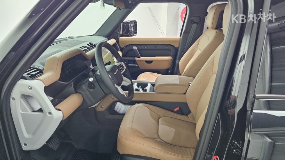 Land Rover Defender — miniaturë 3