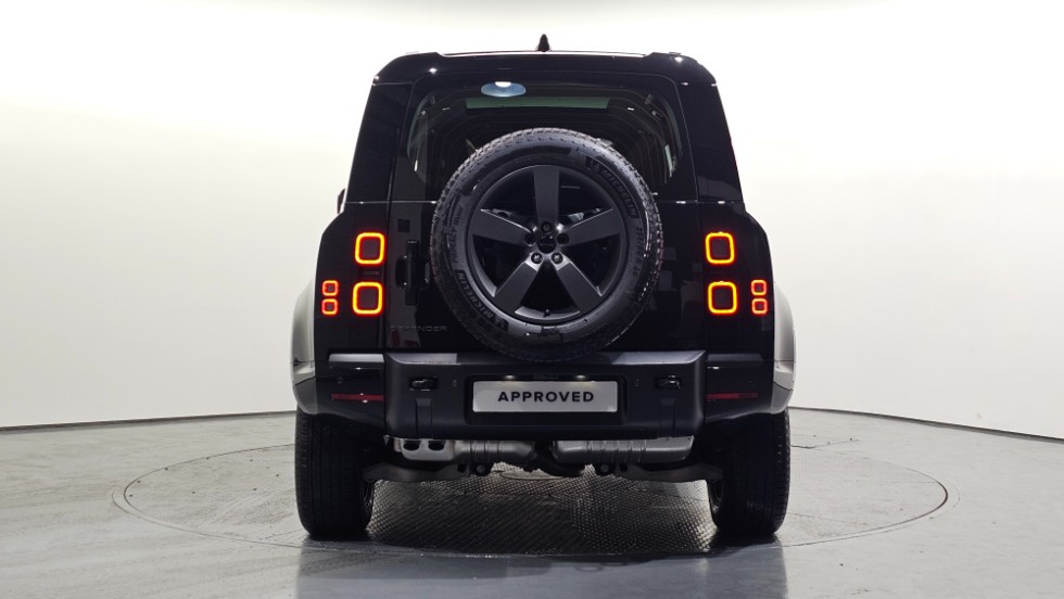 Land Rover Defender — miniaturë 6