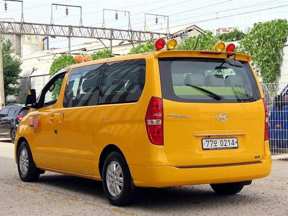 Hyundai Starex — miniaturë 3