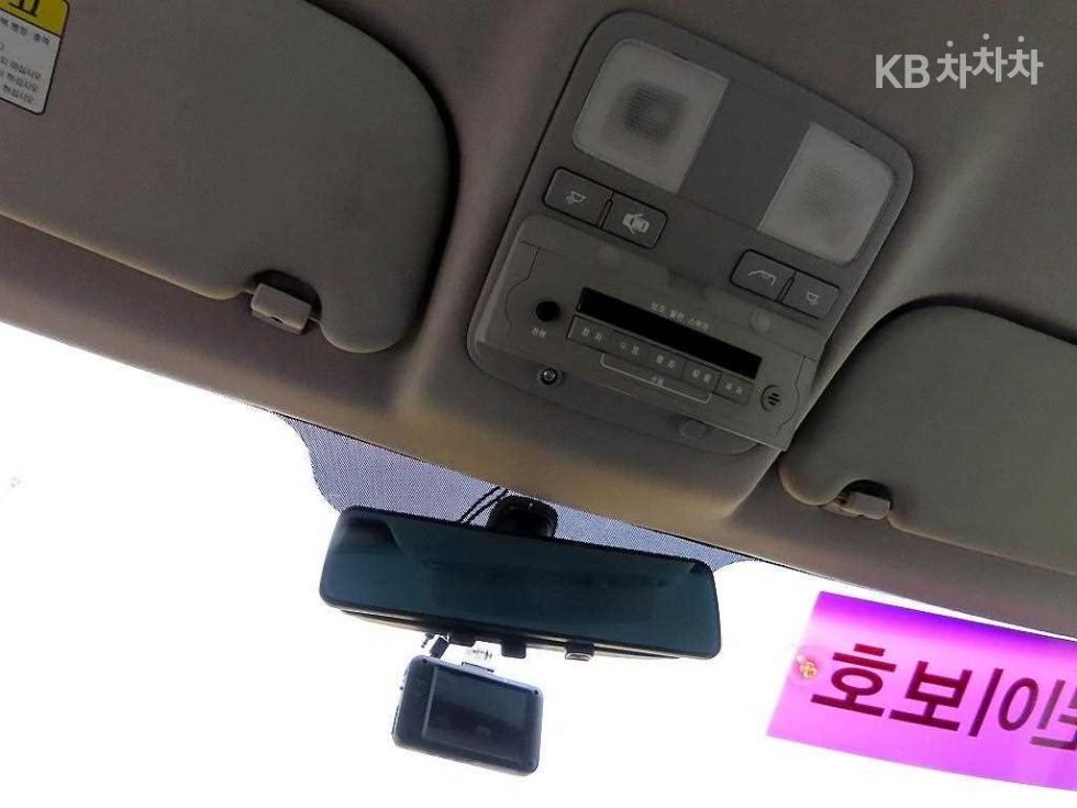 Hyundai Starex — miniaturë 16