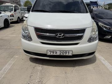Hyundai Starex 12인승 왜건 CVX 럭셔리 — foto 1