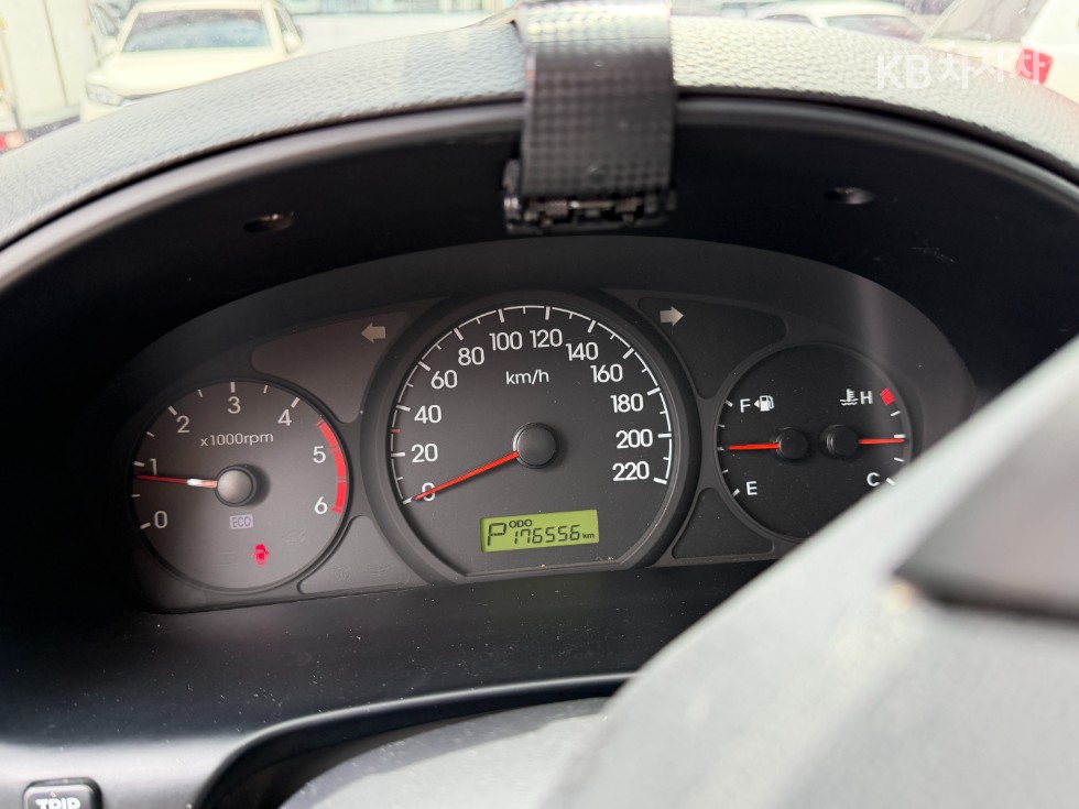 Hyundai Starex — miniaturë 2