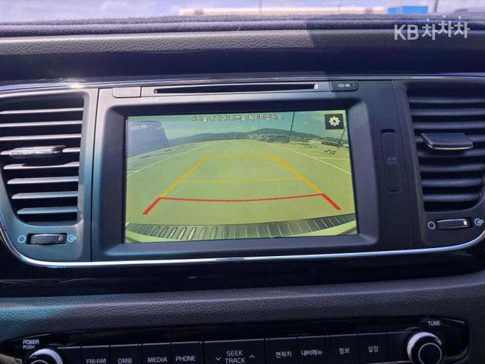 Kia Carnival — miniaturë 14