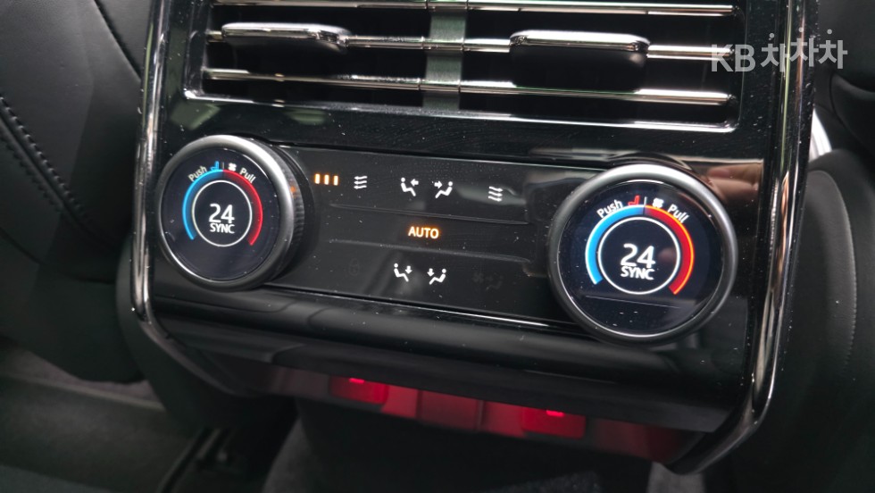 Land Rover Range Rover Sport — miniaturë 17