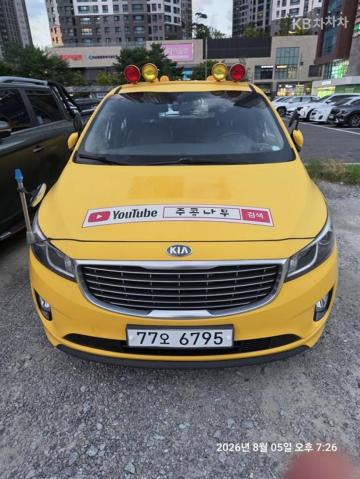 Kia Carnival 11  seats 2.2  diesel  deluxe — foto 1