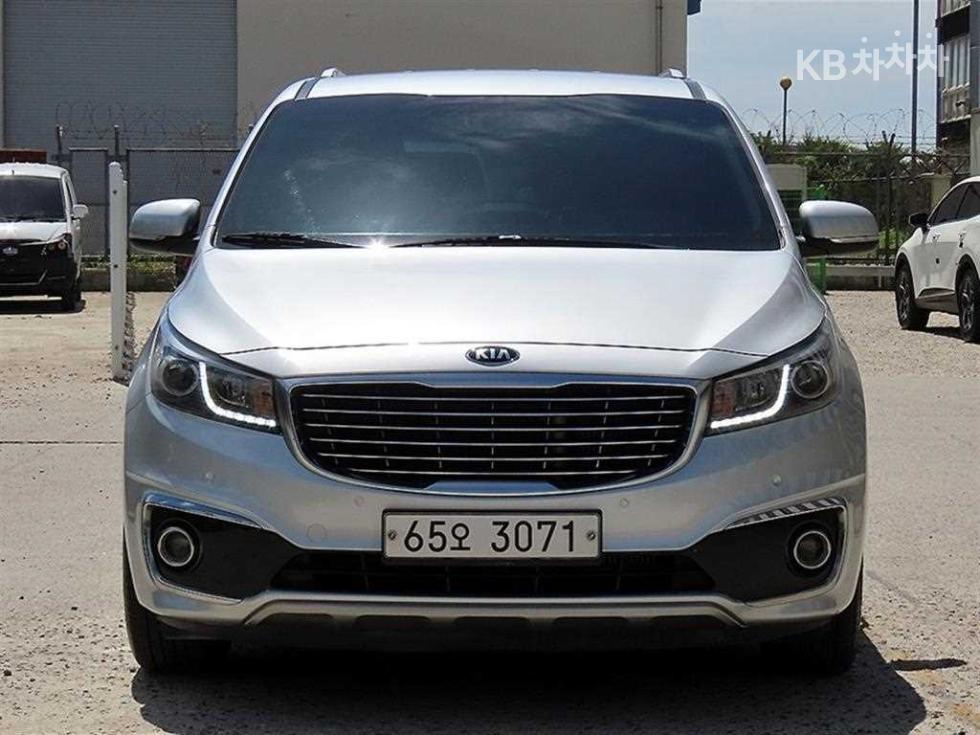 Kia Карнивал
