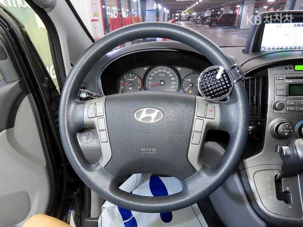 Hyundai Starex — miniaturë 8