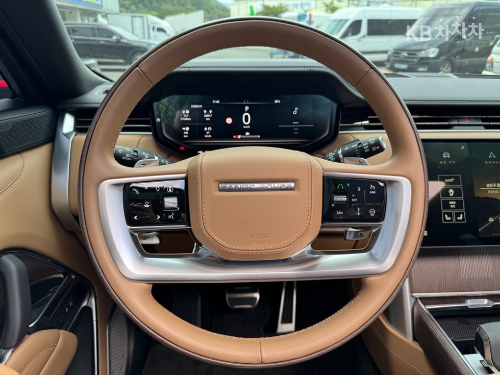 Land Rover Range Rover — miniaturë 6