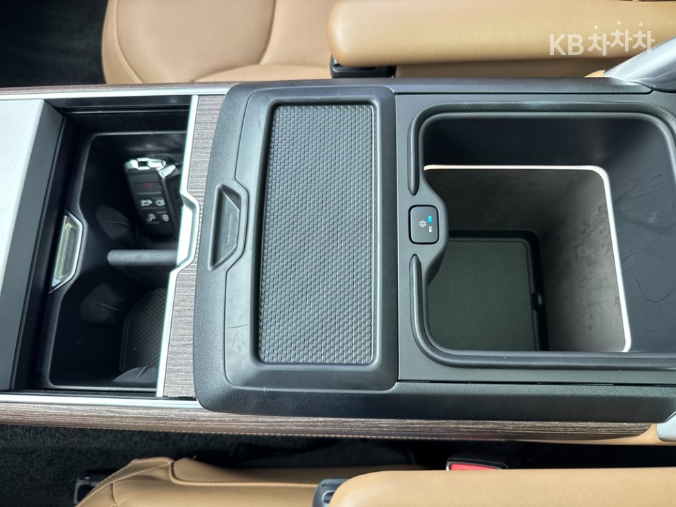 Land Rover Range Rover — miniaturë 15
