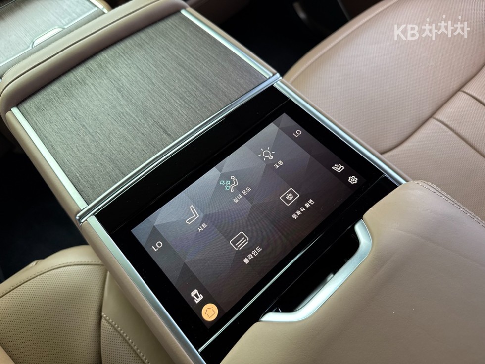 Land Rover Range Rover — miniaturë 17
