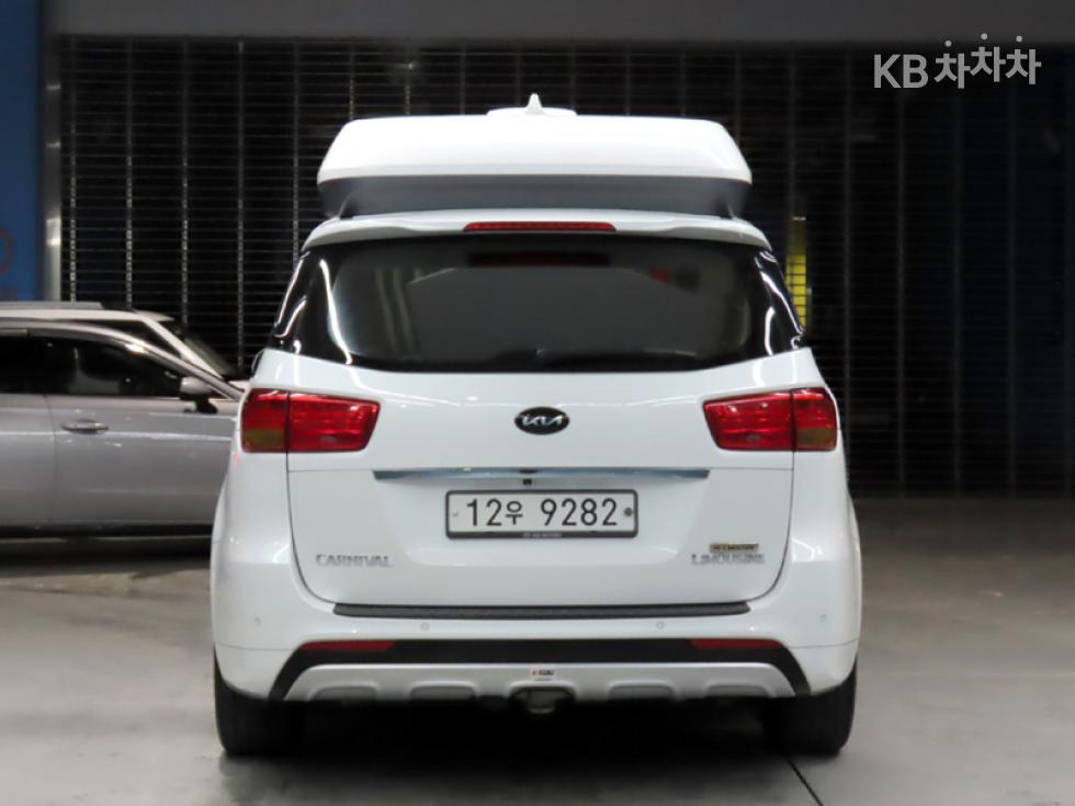 Kia Carnival — miniaturë 3