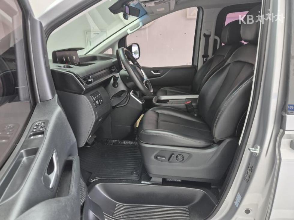 Hyundai Staria — miniaturë 7