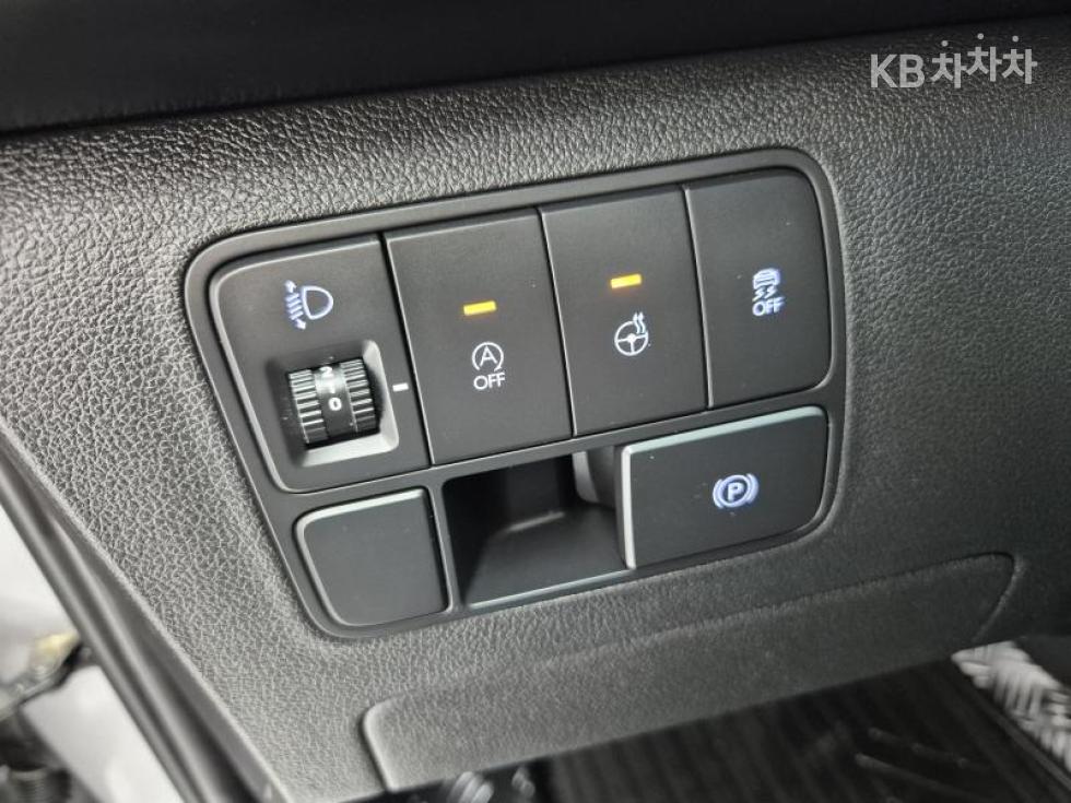 Hyundai Staria — miniaturë 13