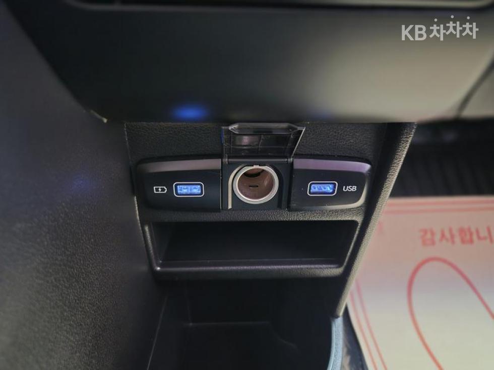 Hyundai Staria — miniaturë 19