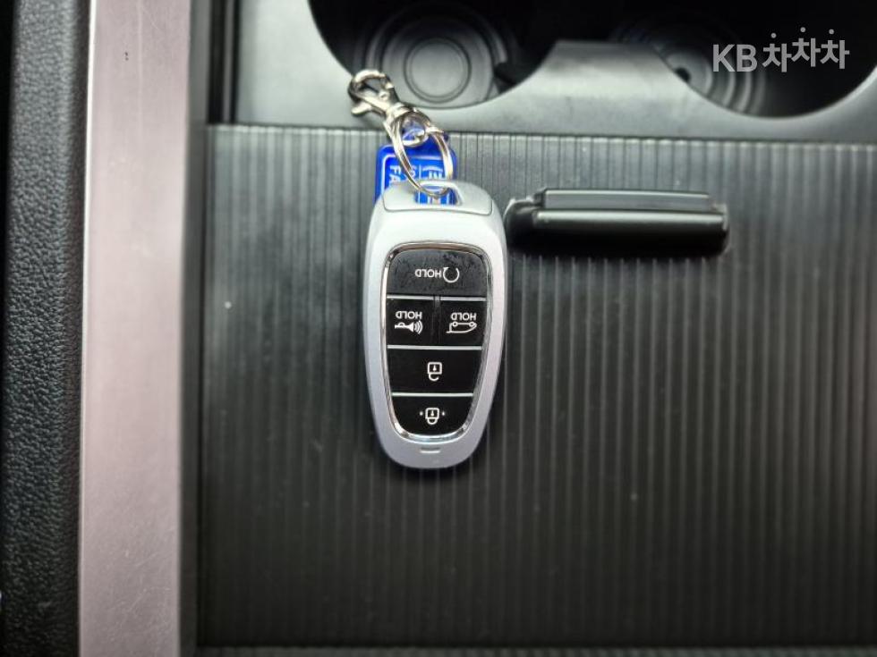 Hyundai Staria — miniaturë 20